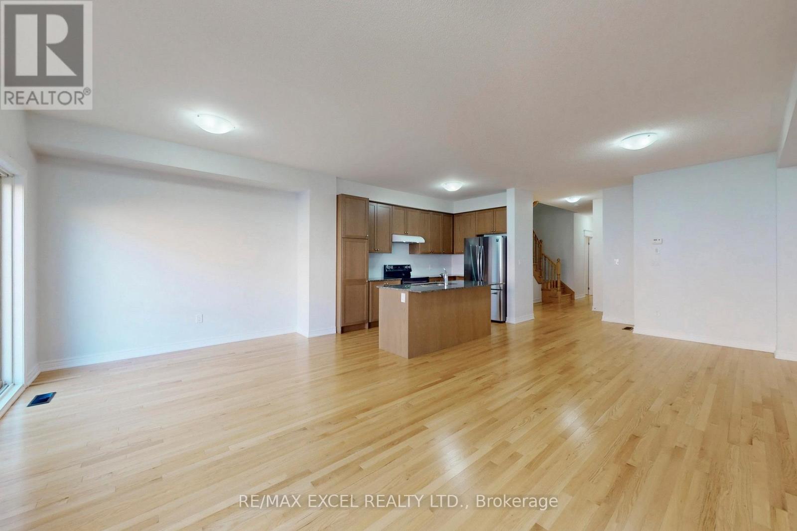 14 Twinflower Lane, Richmond Hill, Ontario  L4E 1E7 - Photo 9 - N12527362