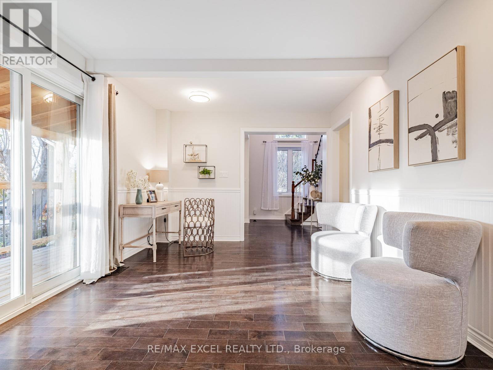 299 Pasadena Drive, Georgina, Ontario  L4P 2Z1 - Photo 7 - N12527368