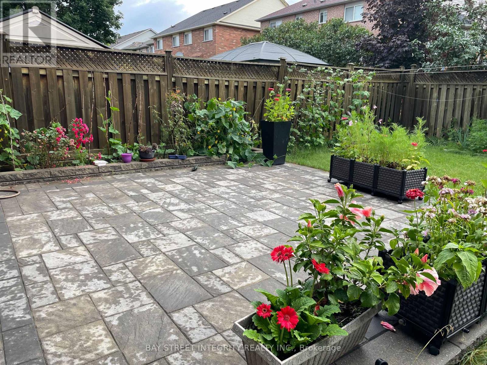 163 Forest Run Boulevard, Vaughan, Ontario  L4K 5H3 - Photo 9 - N12527372