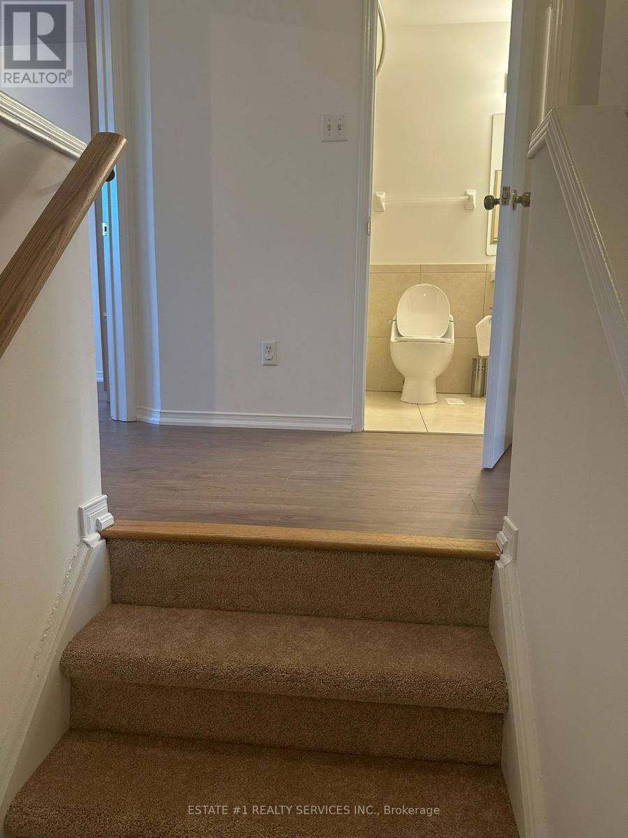 12 Rougehaven Way, Markham, Ontario L3P 7W5 - Photo 21 - N12527374