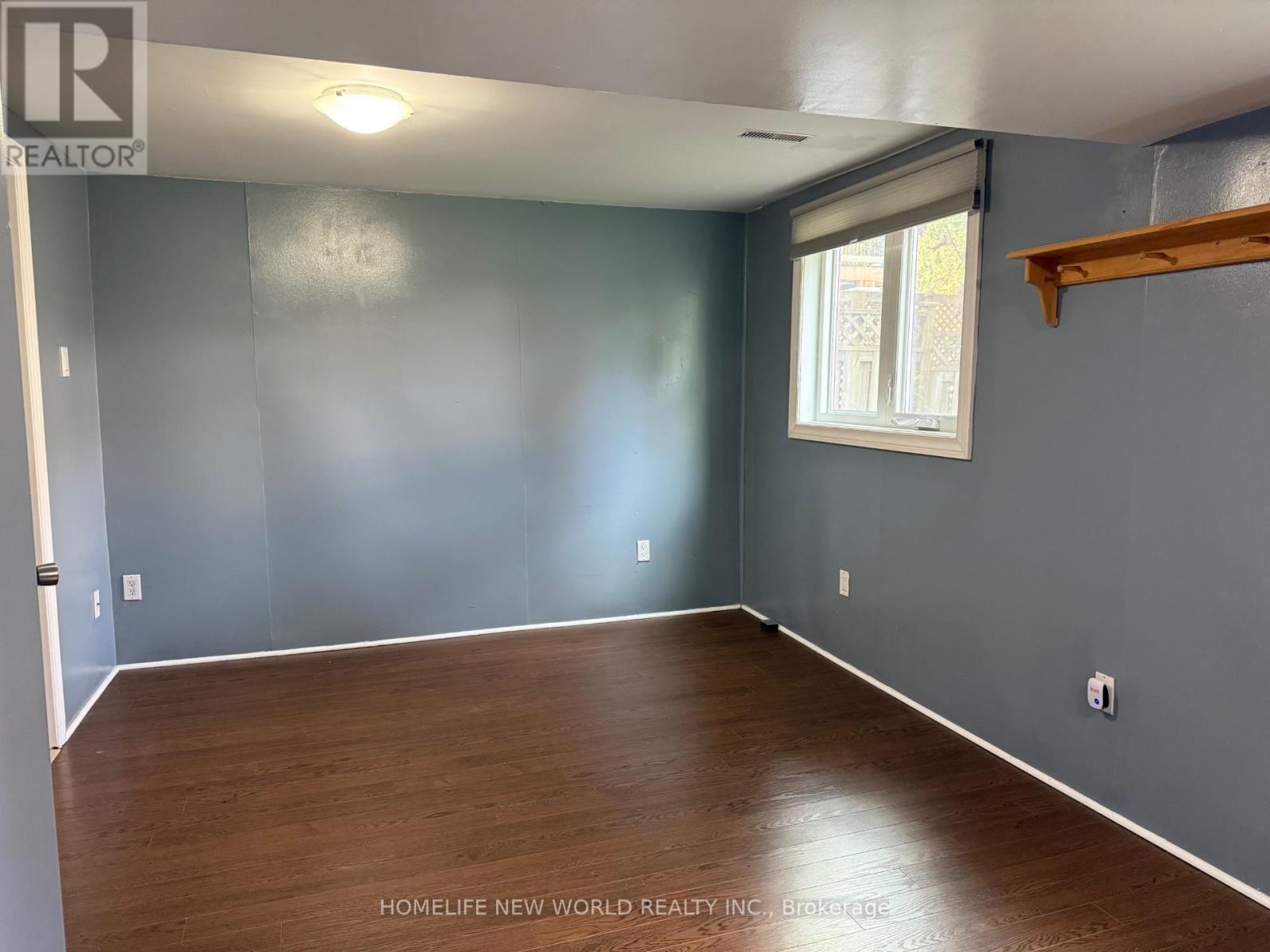 Walk Out Basement Apt - 252 Osmond Crescent, Newmarket, Ontario  L3Y 7L2 - Photo 11 - N12527380