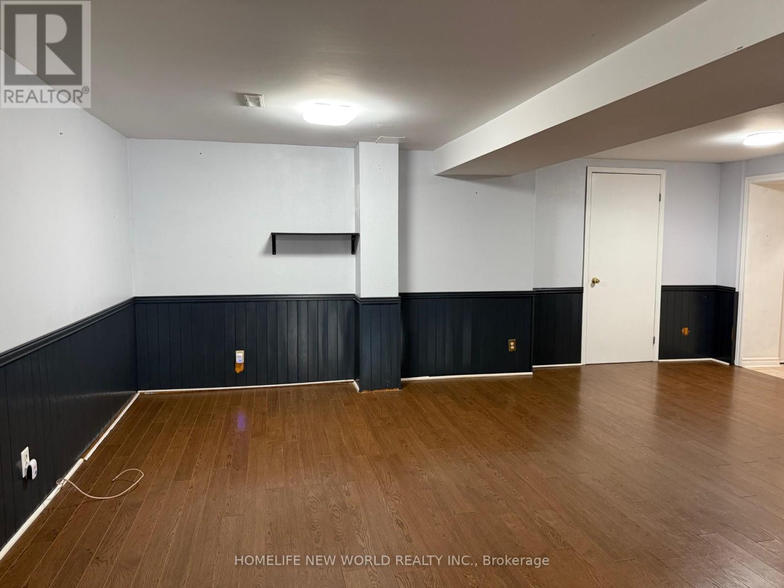 Walk Out Basement Apt - 252 Osmond Crescent, Newmarket, Ontario  L3Y 7L2 - Photo 5 - N12527380