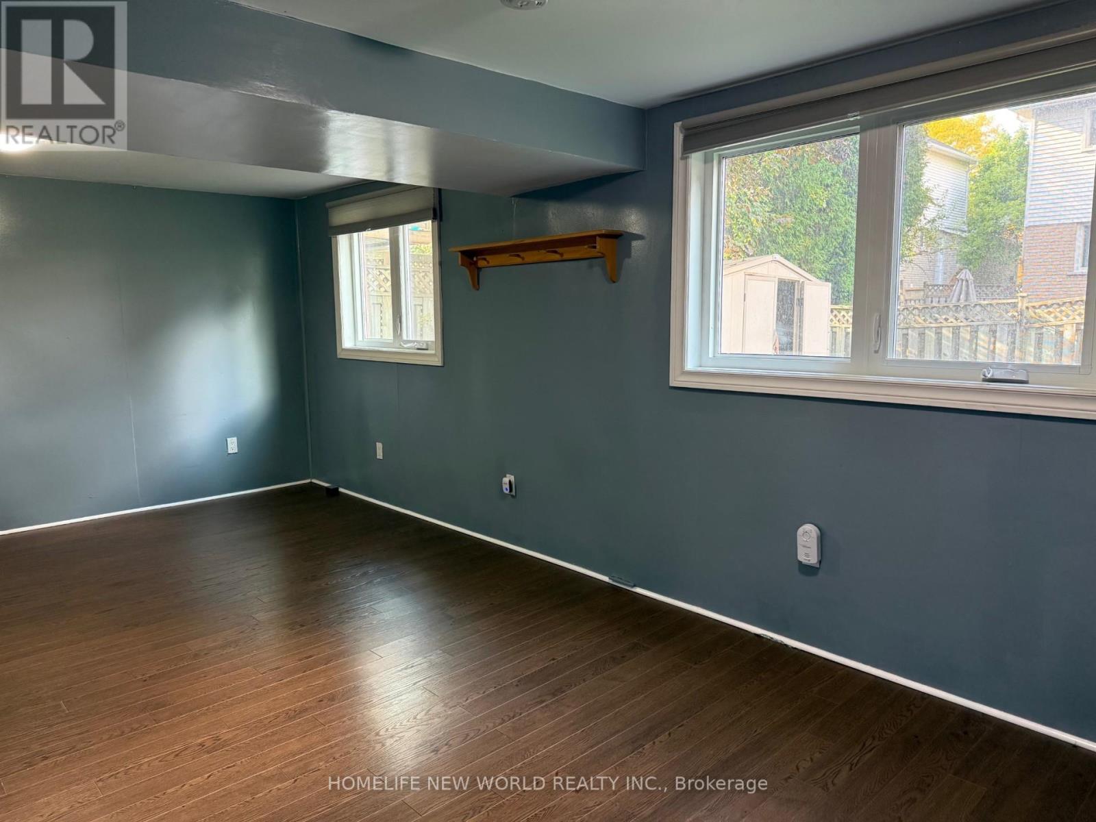 Walk Out Basement Apt - 252 Osmond Crescent, Newmarket, Ontario  L3Y 7L2 - Photo 9 - N12527380