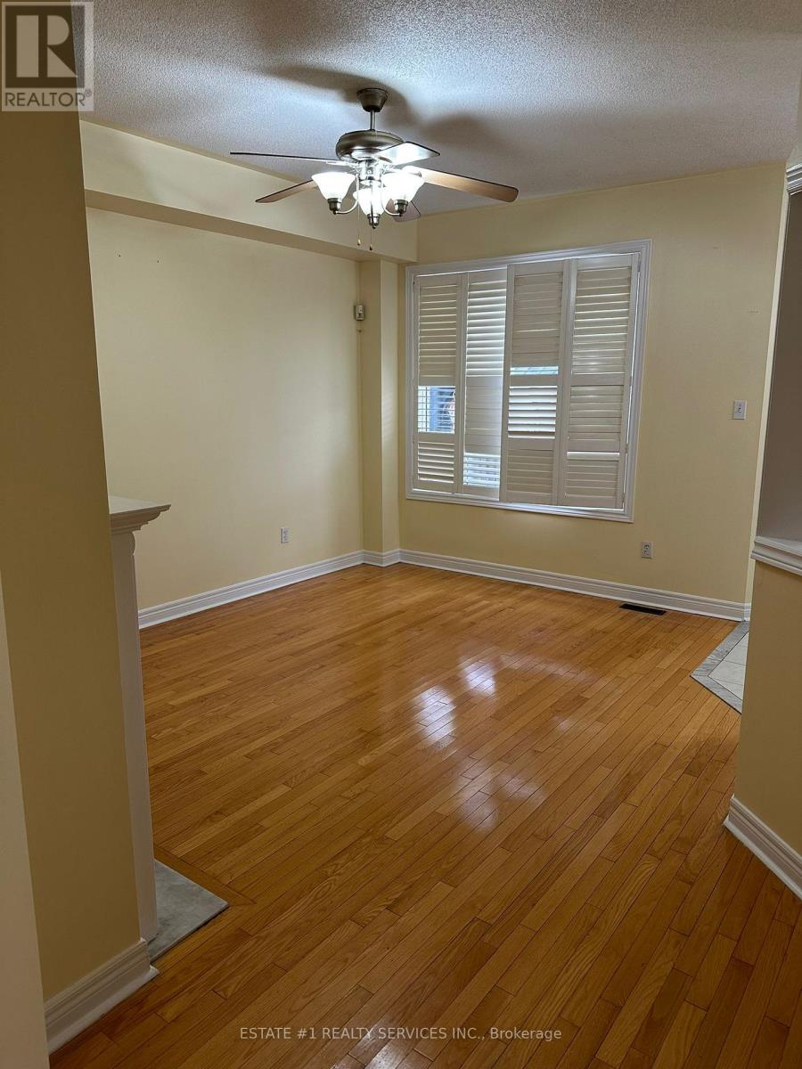 544 Matisse Place, Mississauga, Ontario  L5W 1M3 - Photo 7 - W12527370