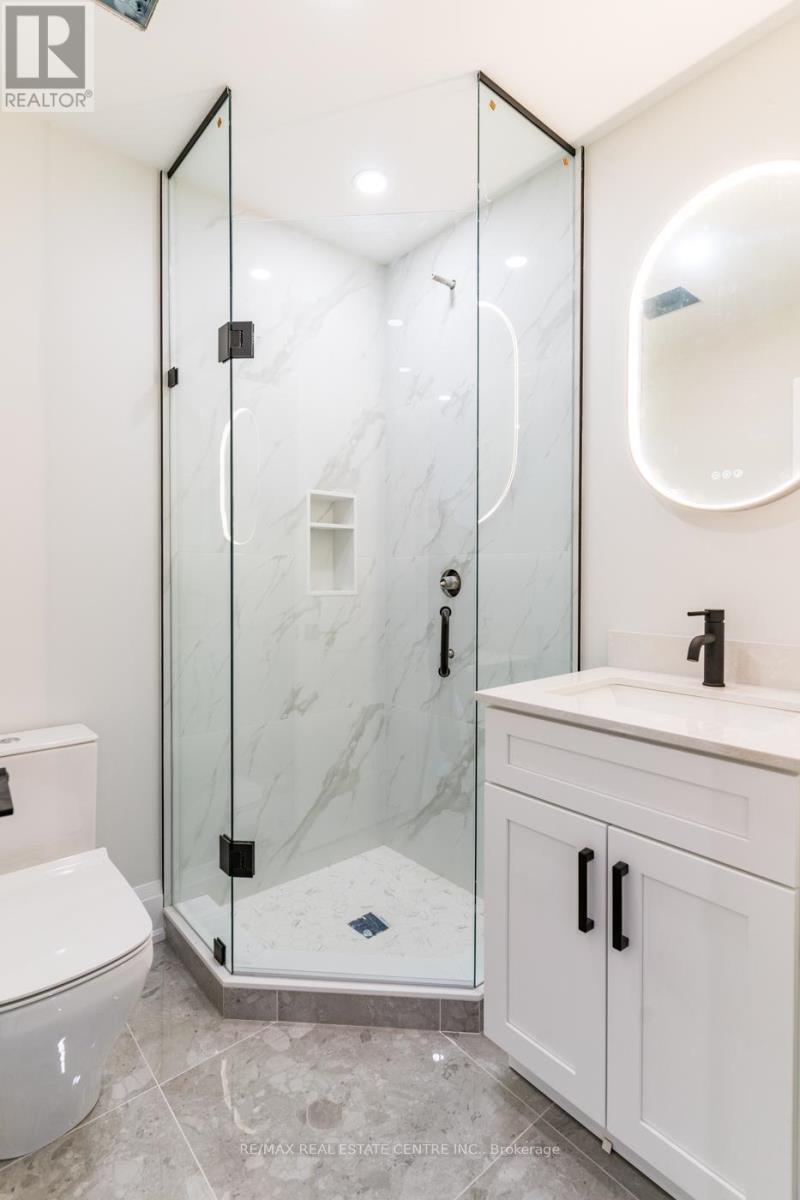 256 Mountain Road, Grimsby, Ontario  L3M 4E7 - Photo 22 - X12527378