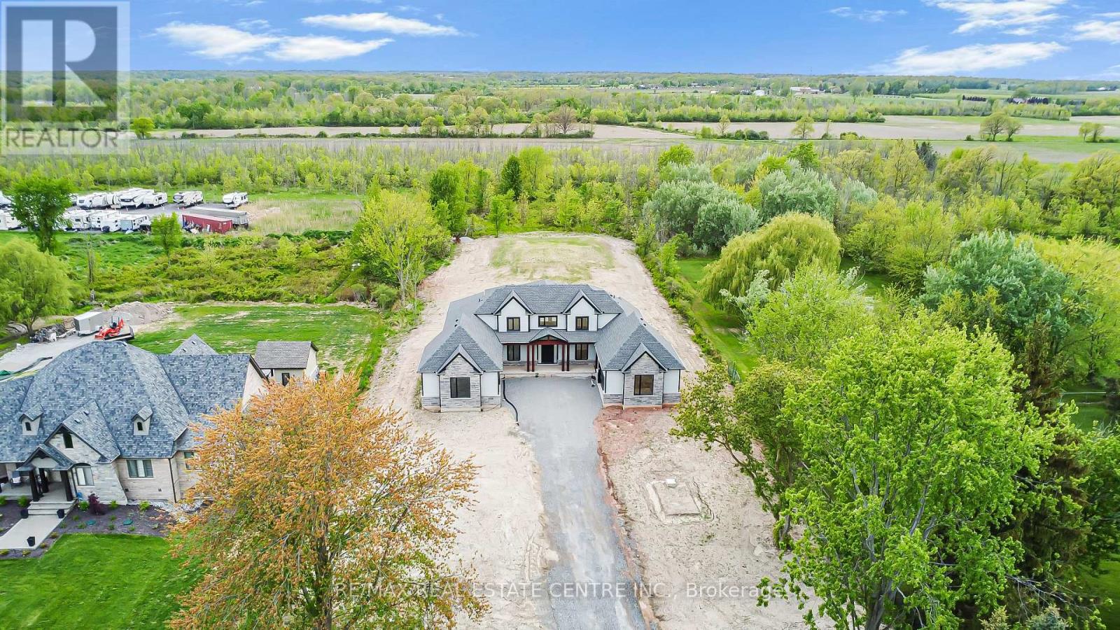 256 Mountain Road, Grimsby, Ontario  L3M 4E7 - Photo 44 - X12527378