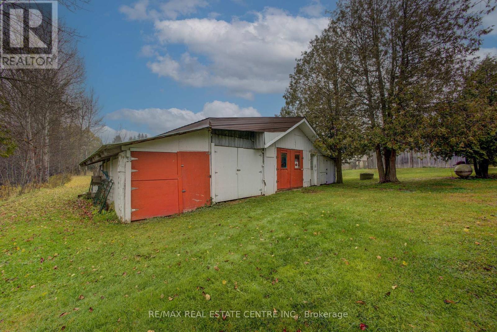 312302 6 Highway, West Grey, Ontario  N0G 1C0 - Photo 36 - X12527386