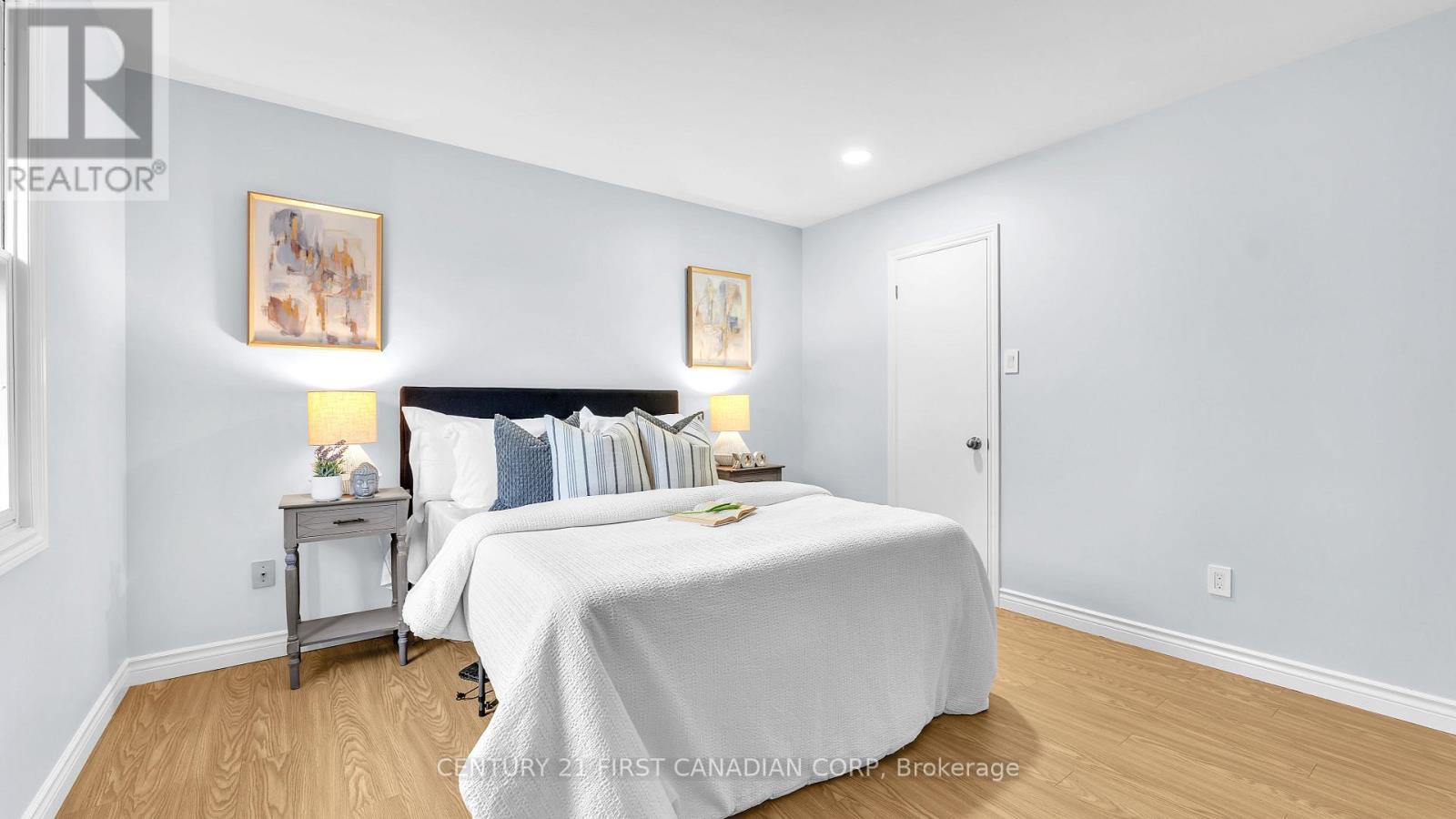 92 Golfdale Crescent, London South, Ontario  N6C 5P5 - Photo 10 - X12527404