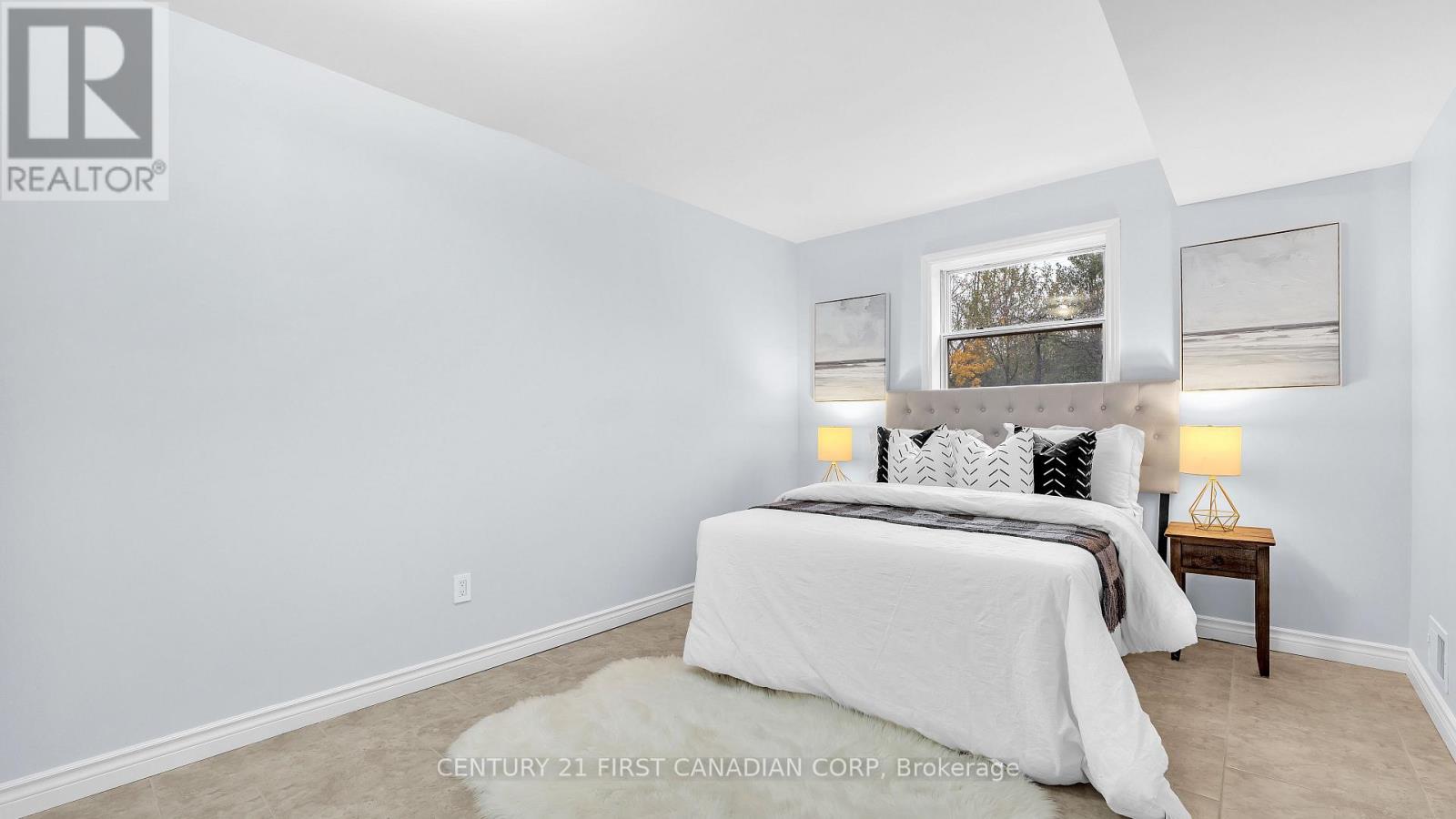 92 Golfdale Crescent, London South, Ontario  N6C 5P5 - Photo 19 - X12527404