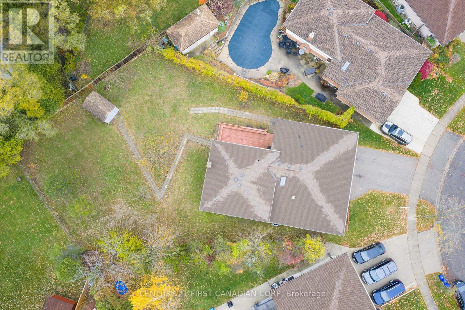 92 Golfdale Crescent, London South, Ontario  N6C 5P5 - Photo 31 - X12527404