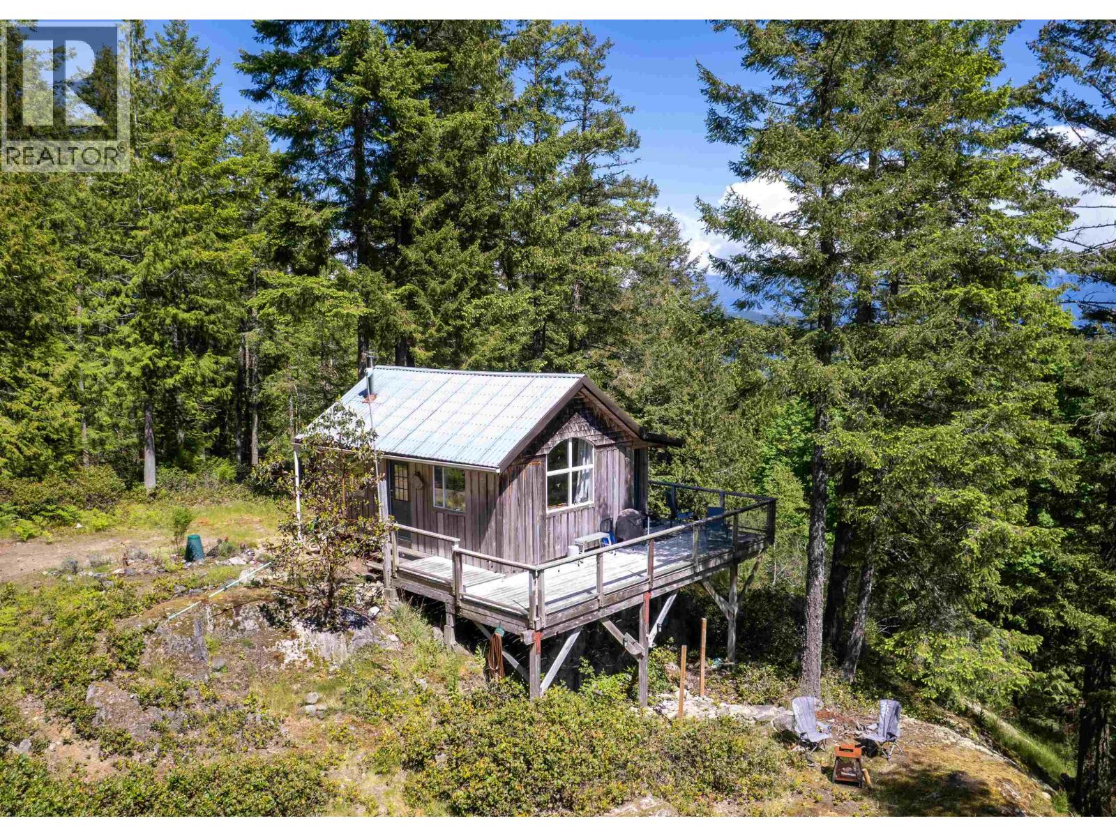 586 TREASURE TROVE ROAD, Keats Island, British Columbia