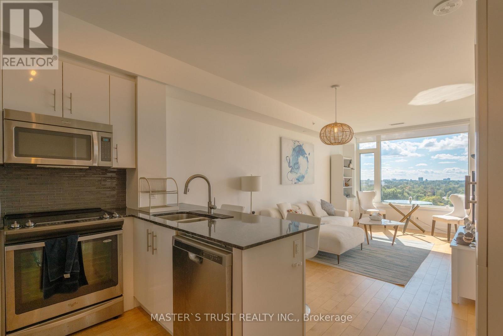 Unknown Address, ,     - Photo 3 - X12527396