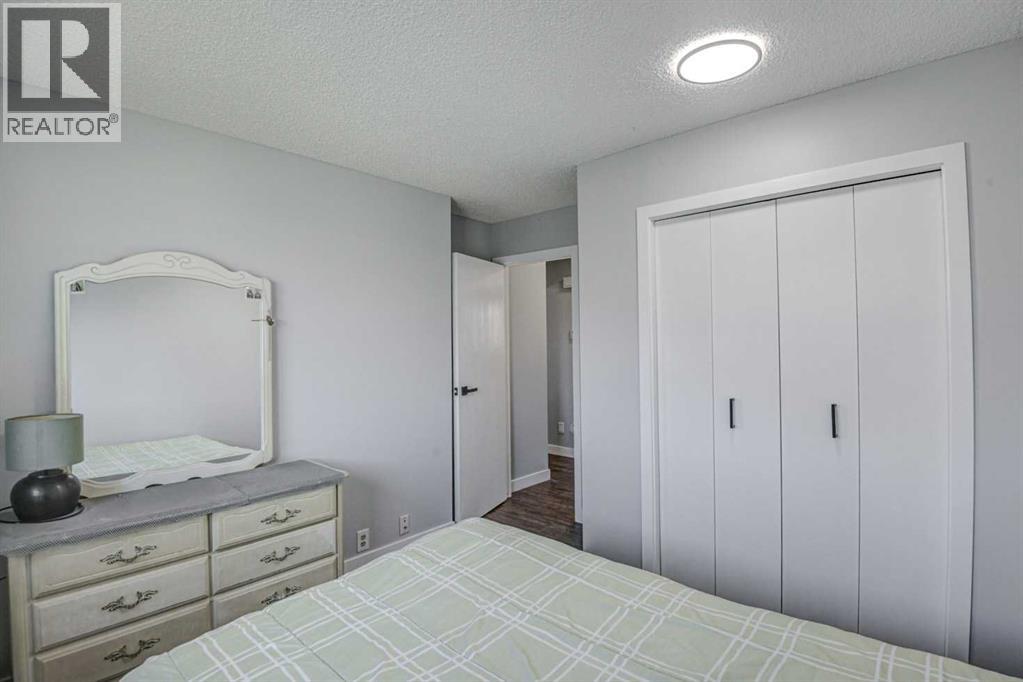 11 Ogmoor Crescent Se, Calgary, Alberta  T2C 2E8 - Photo 16 - A2269305