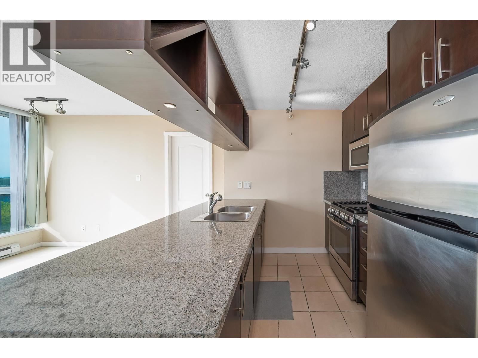 1701 5088 Kwantlen Street, Richmond, British Columbia V6X 4K5 - Photo 4 - R2979495