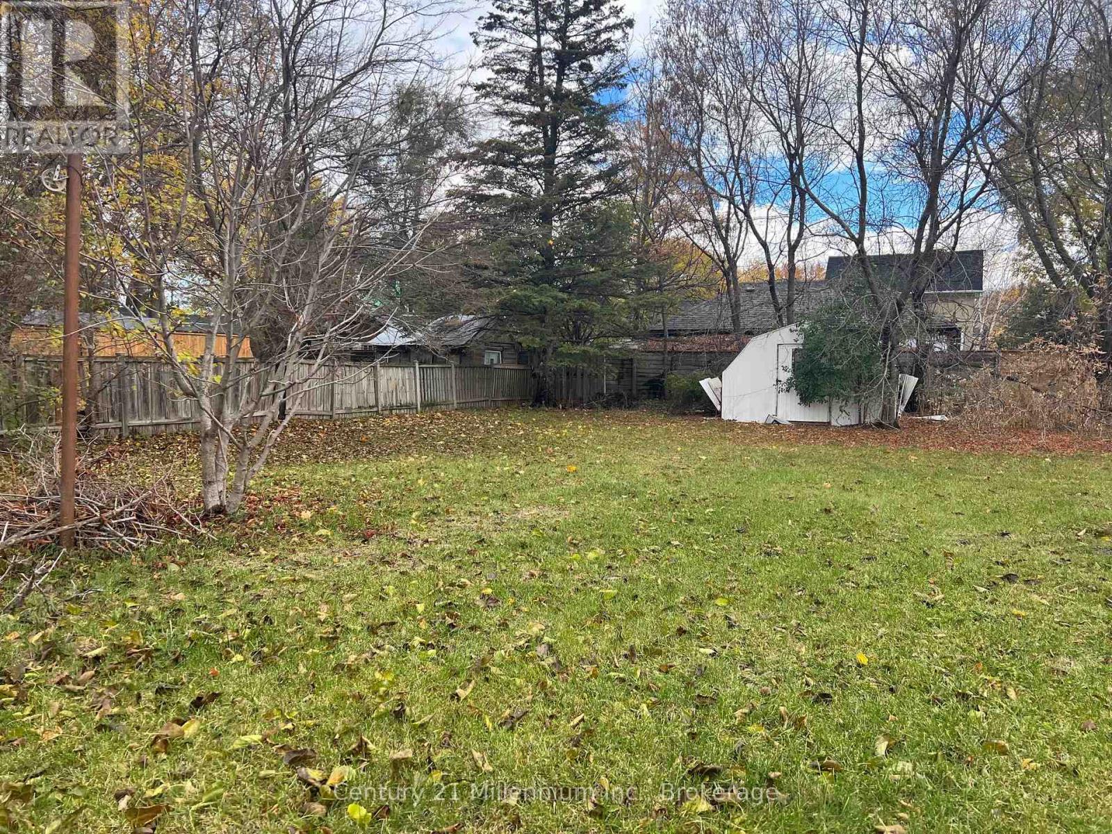 219 Spruce Street, Collingwood, Ontario L9Y 3G9 - Photo 3 - S12525344