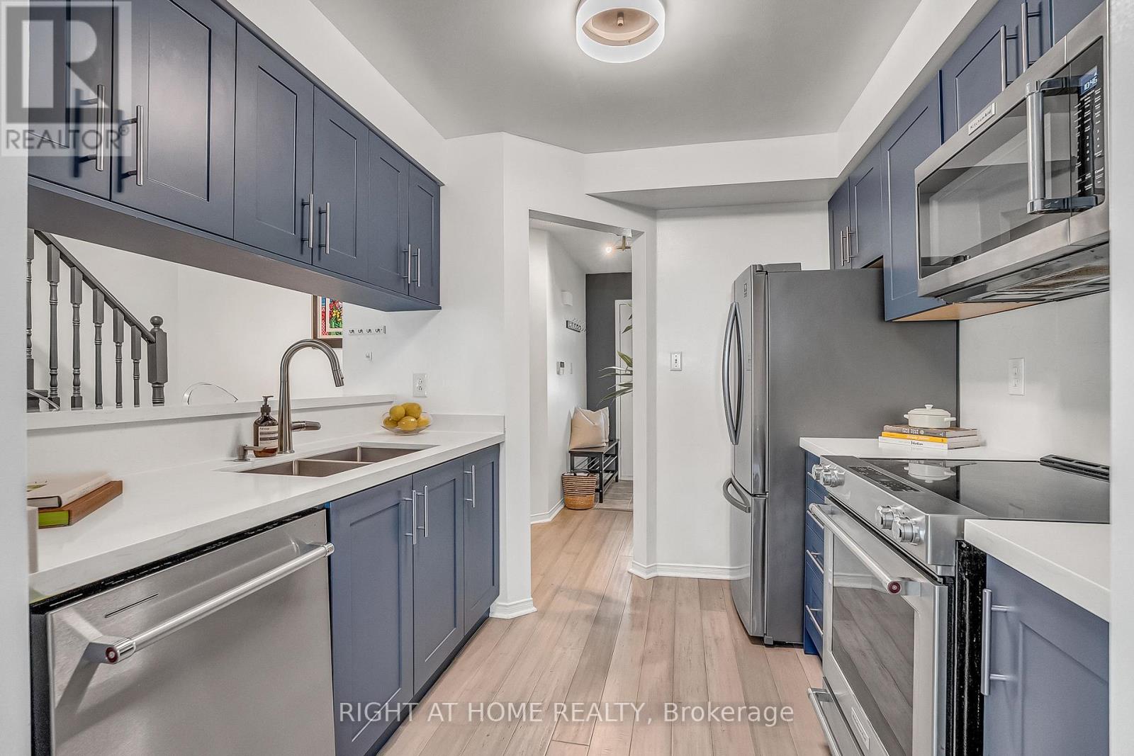 1820 Nordane Drive, Pickering, Ontario  L1V 6Z7 - Photo 7 - E12527446