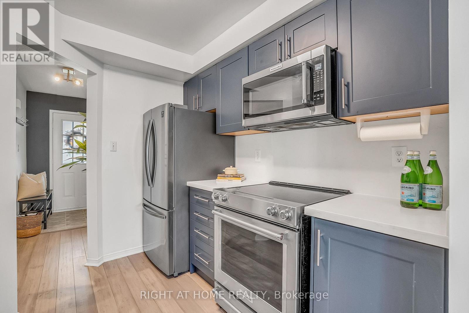 1820 Nordane Drive, Pickering, Ontario  L1V 6Z7 - Photo 8 - E12527446