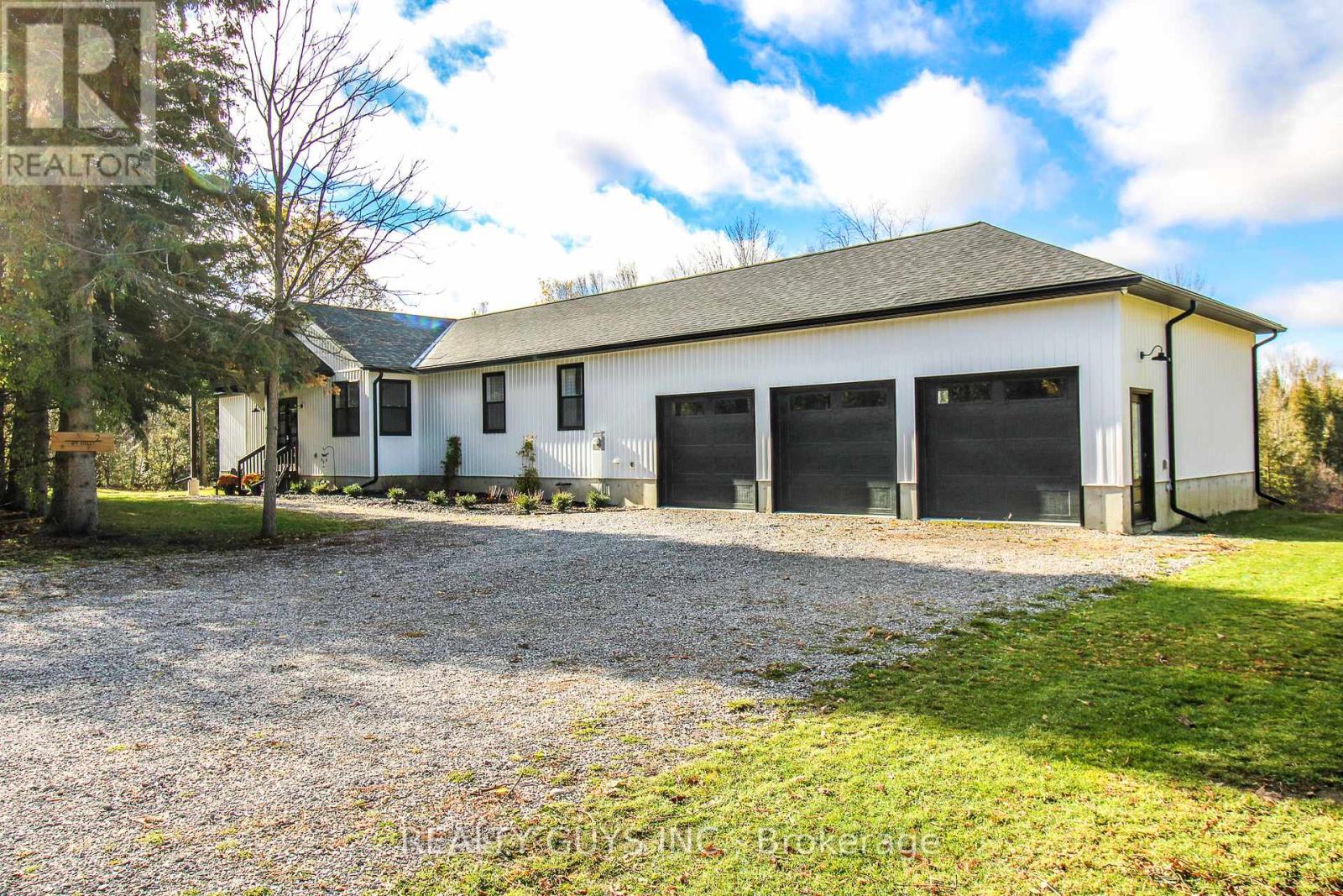 2 IVY STREET, Kawartha Lakes, Ontario