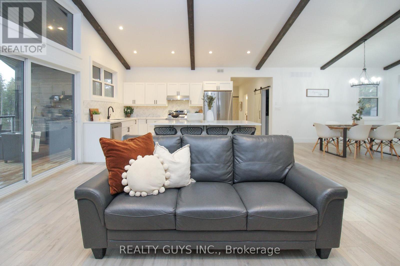 2 Ivy Street, Kawartha Lakes, Ontario  K0L 2W0 - Photo 10 - X12527440