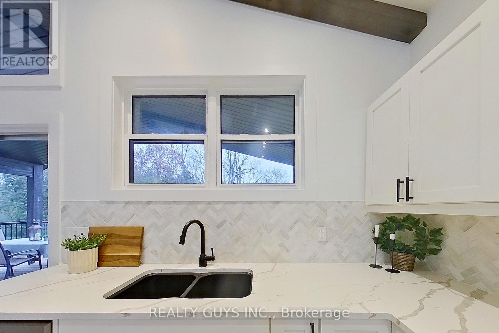 2 Ivy Street, Kawartha Lakes, Ontario  K0L 2W0 - Photo 13 - X12527440