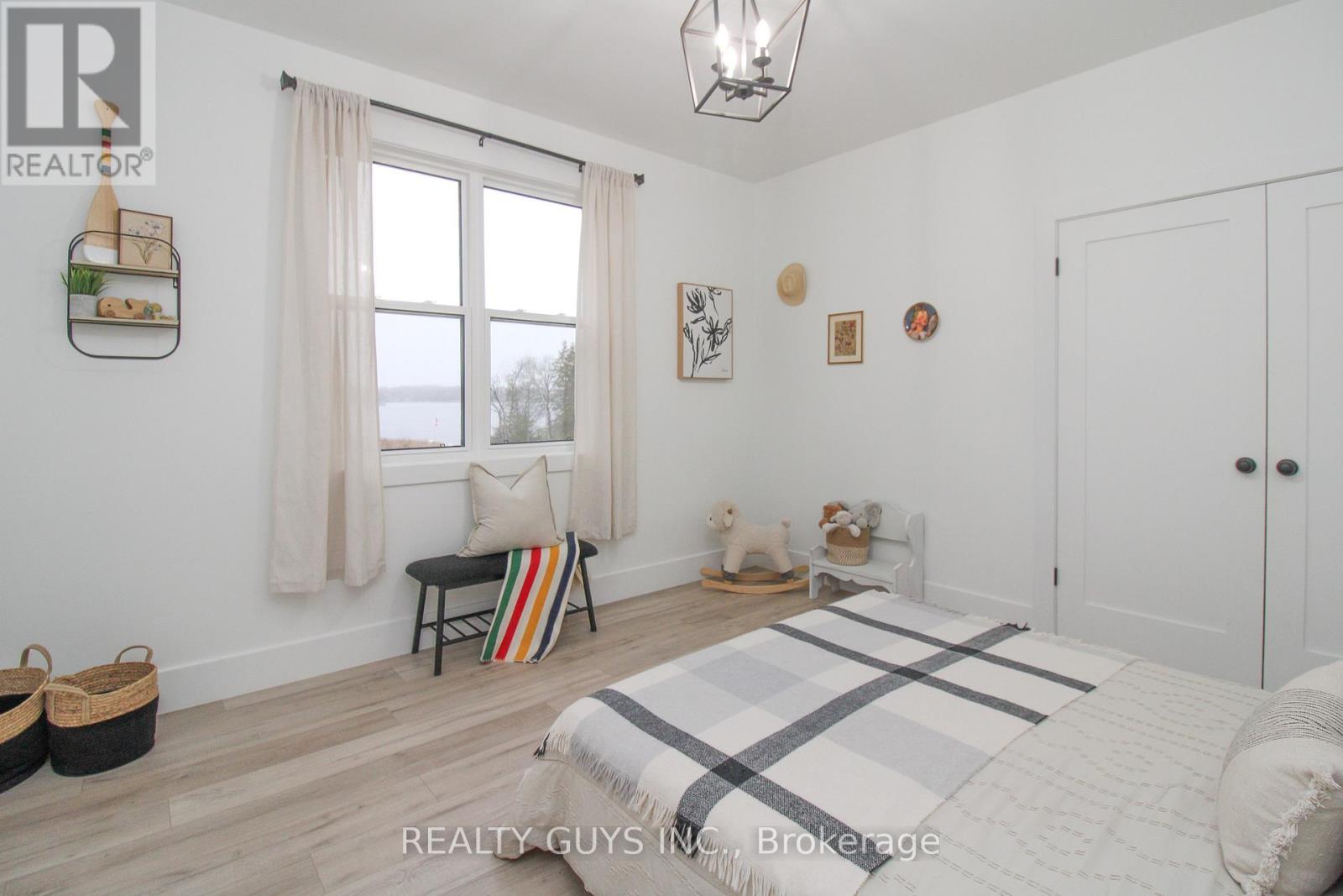 2 Ivy Street, Kawartha Lakes, Ontario  K0L 2W0 - Photo 24 - X12527440