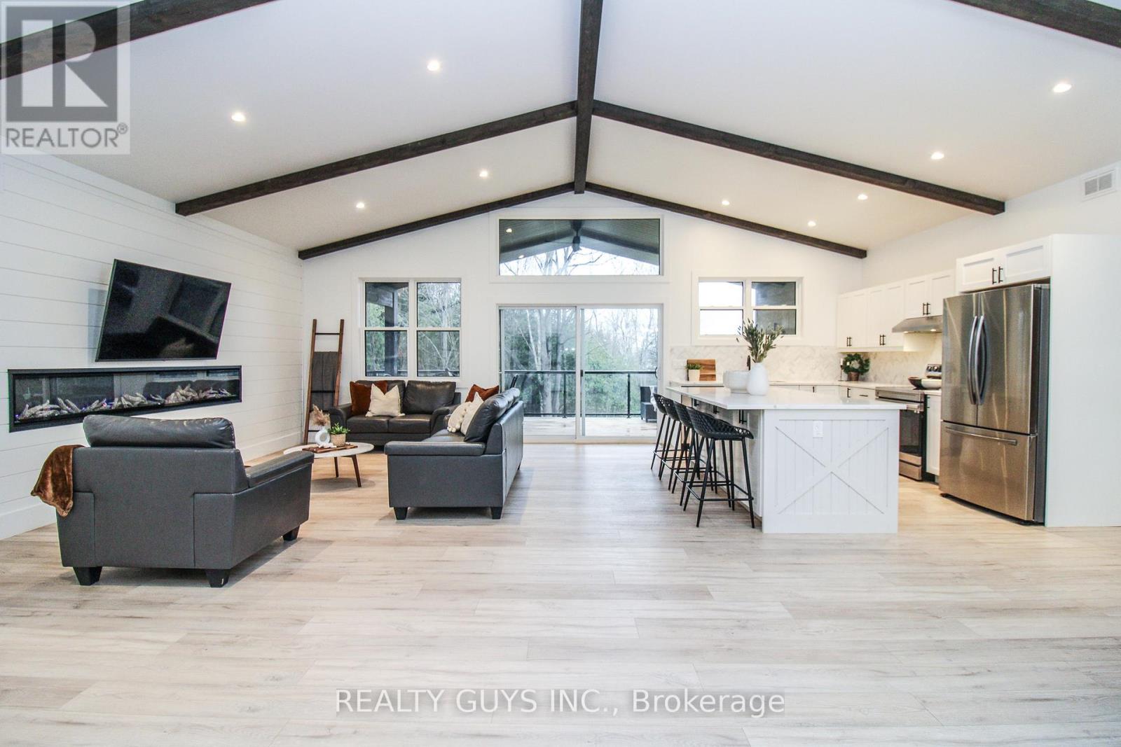 2 Ivy Street, Kawartha Lakes, Ontario  K0L 2W0 - Photo 5 - X12527440