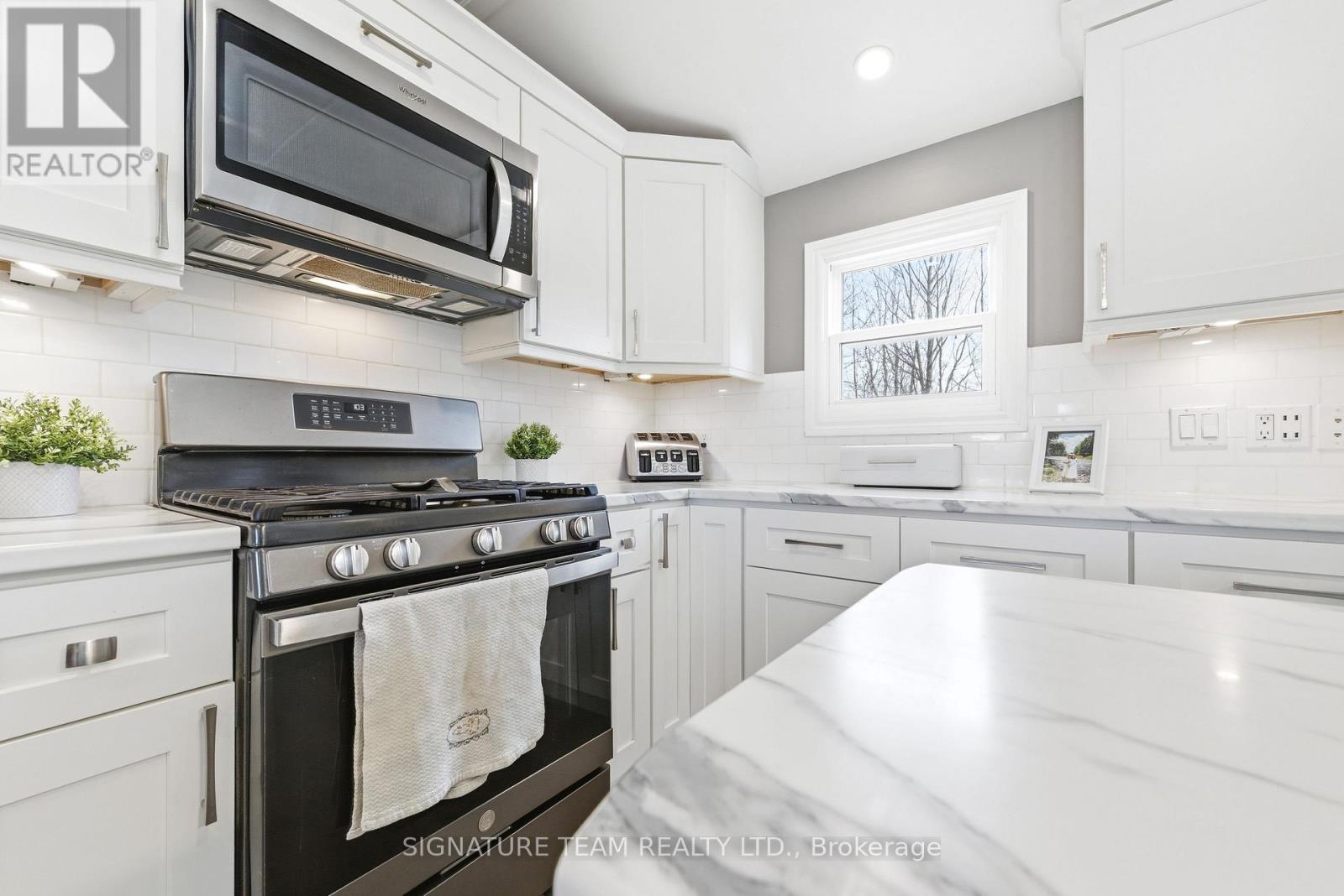 276 Mockingbird Road, Killaloe, Ontario  K0J 2A0 - Photo 10 - X12525406