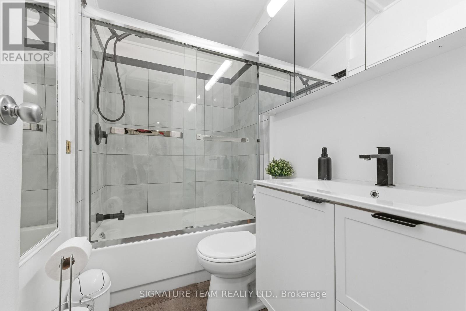 276 Mockingbird Road, Killaloe, Ontario  K0J 2A0 - Photo 17 - X12525406