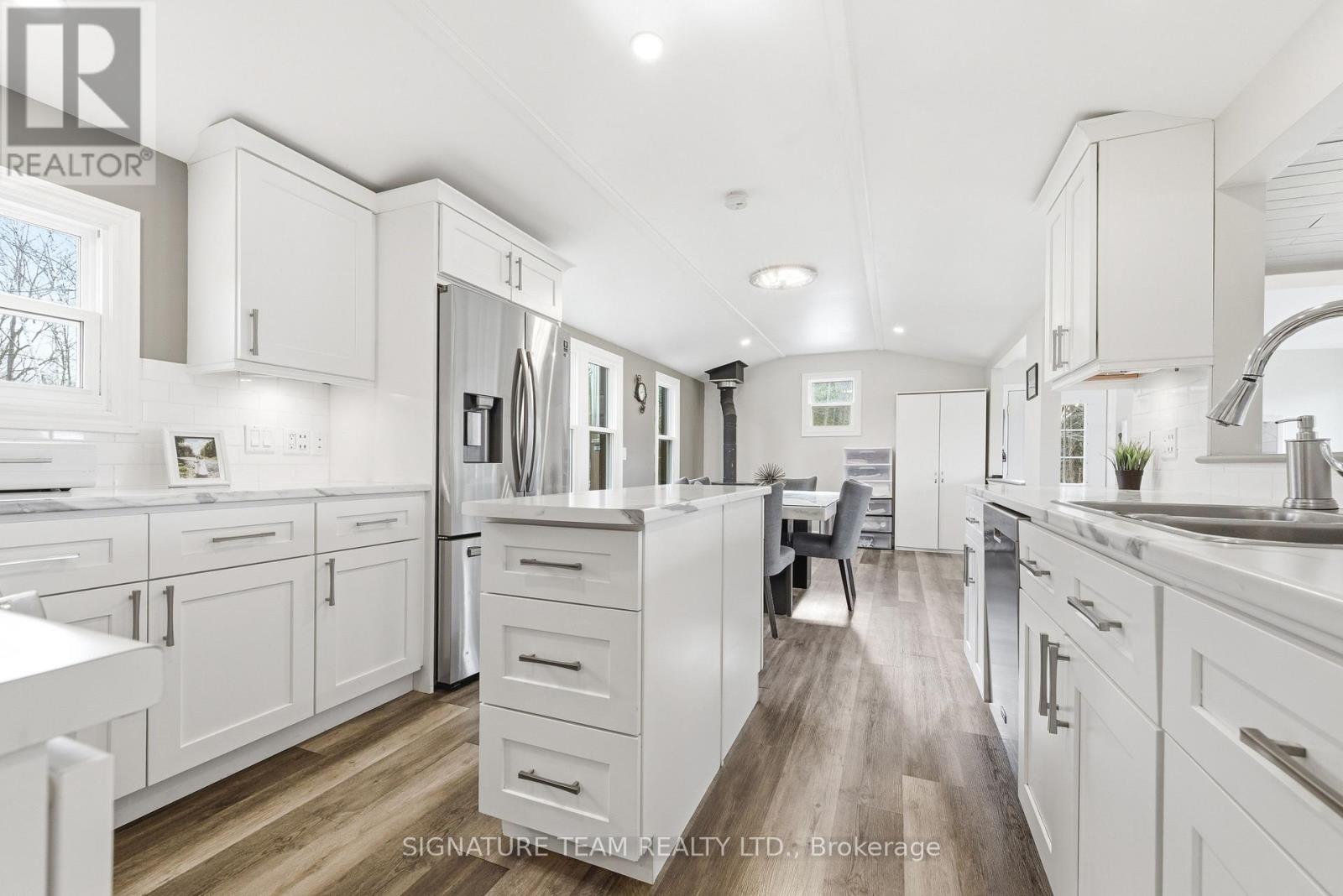 276 Mockingbird Road, Killaloe, Ontario  K0J 2A0 - Photo 12 - X12525406