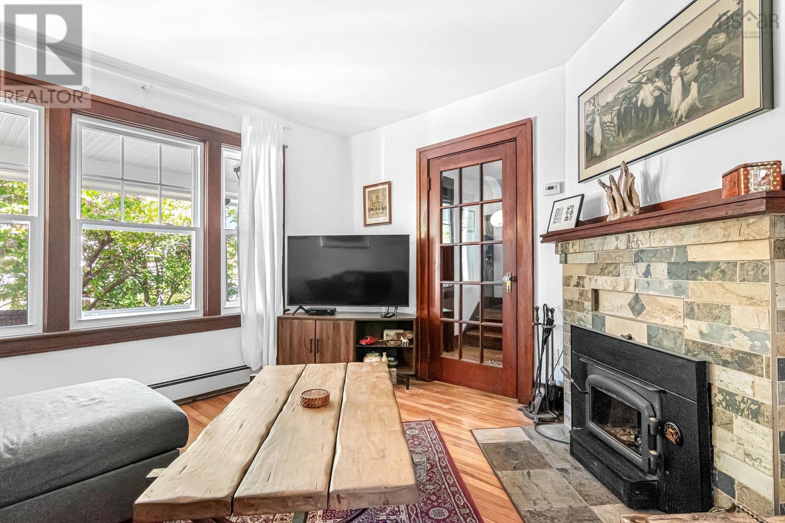 Property at 30 Woodbury Drive image 5