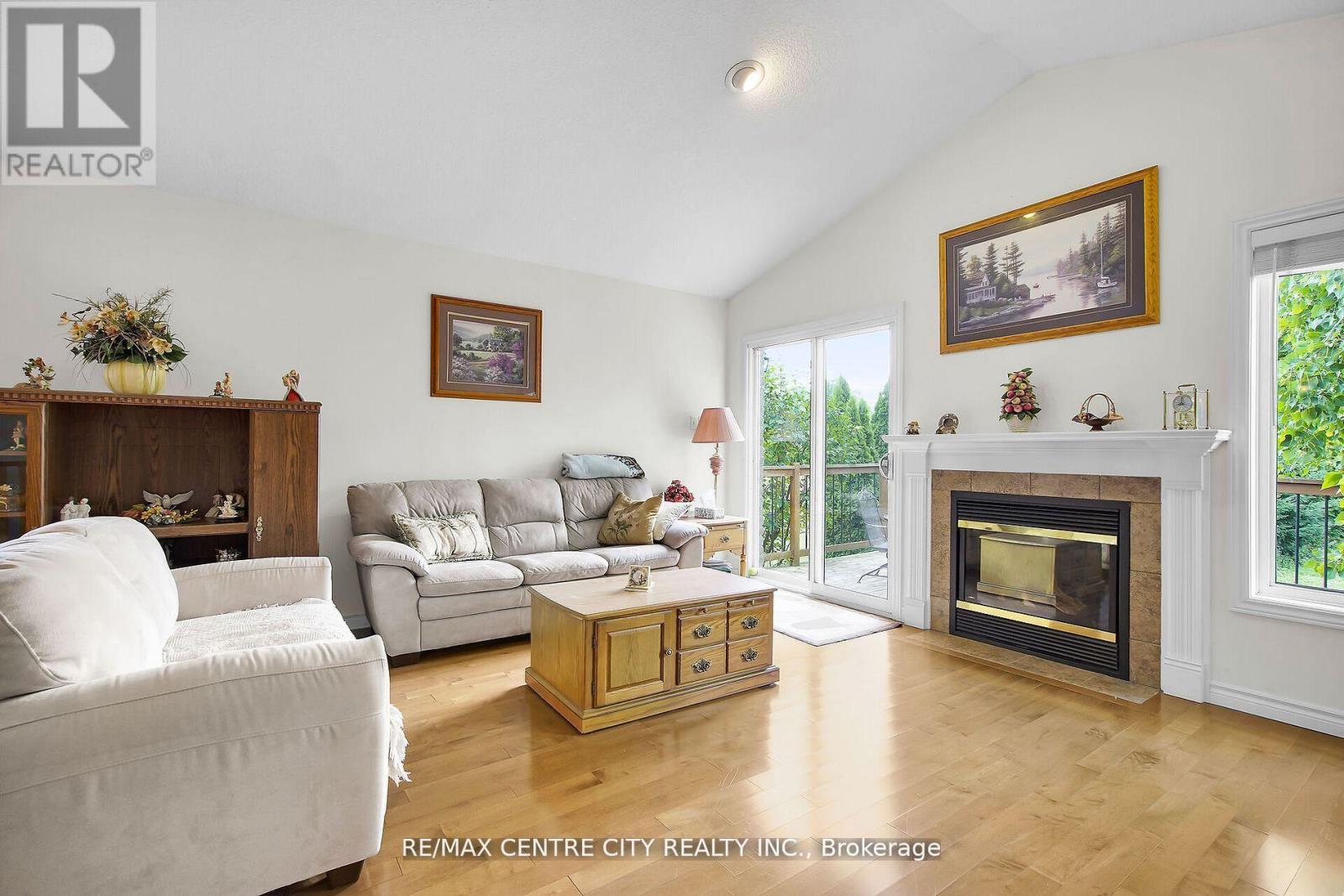 Photo 19 of 42 for 1307 Nicole Avenue