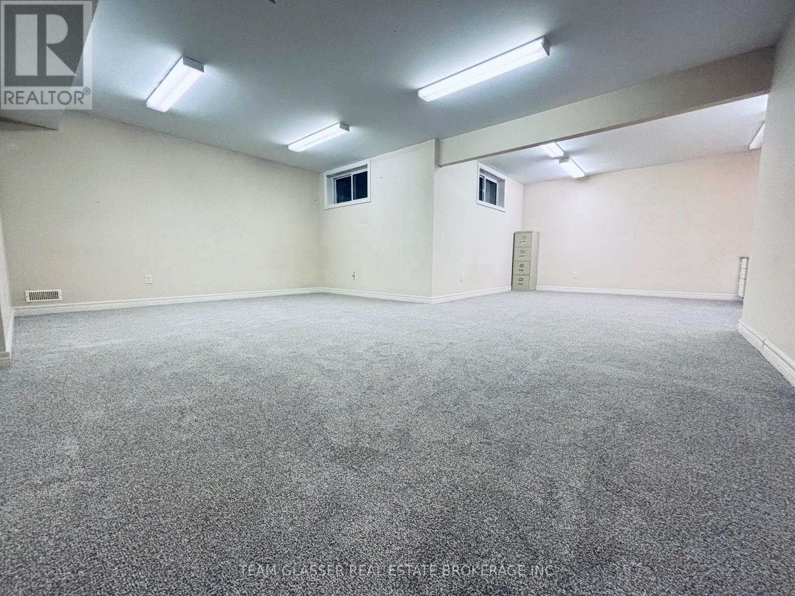 38 Butternut Grove, London South, Ontario  N6K 4J4 - Photo 32 - X12494952