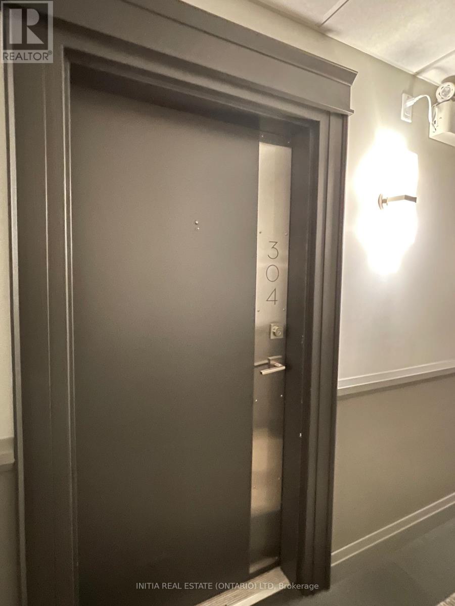 304 - 1 Jacksway Crescent, London North, Ontario  N5X 3T5 - Photo 4 - X12525452