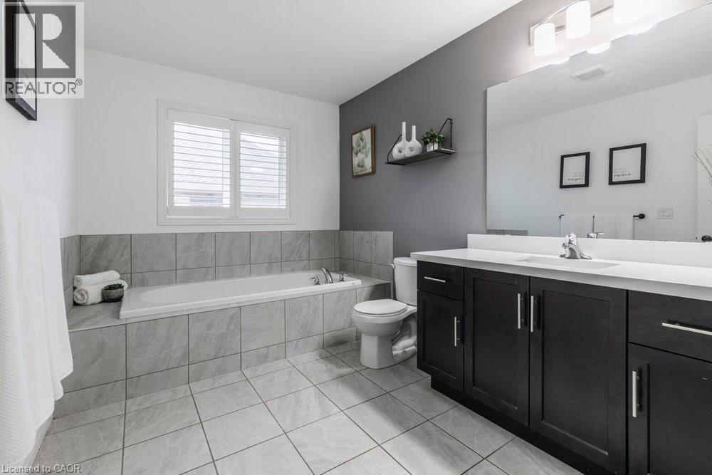 70 Dennis Drive, Smithville, Ontario  L0R 2A0 - Photo 23 - 40786164