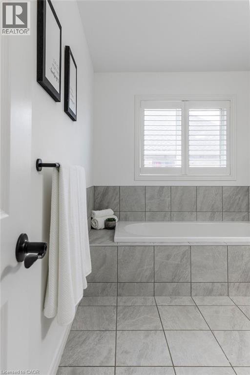 70 Dennis Drive, Smithville, Ontario  L0R 2A0 - Photo 25 - 40786164