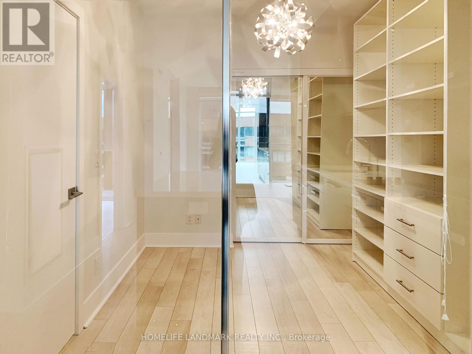 #1305 - 32 Davenport Road, Toronto, Ontario  M5R 0B5 - Photo 8 - C12433586