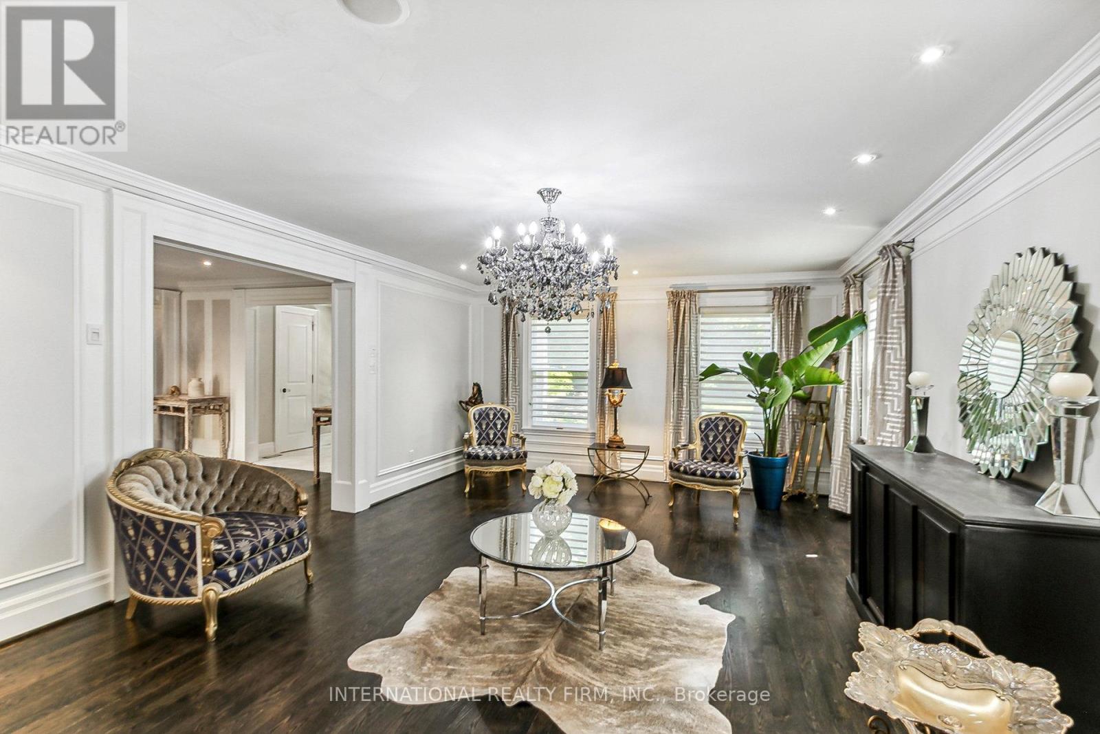 6 Penwood Crescent, Toronto, Ontario  M3B 2B9 - Photo 3 - C12361396