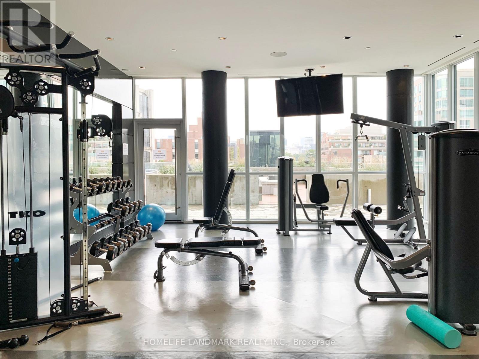 #1305 - 32 Davenport Road, Toronto, Ontario  M5R 0B5 - Photo 18 - C12433586