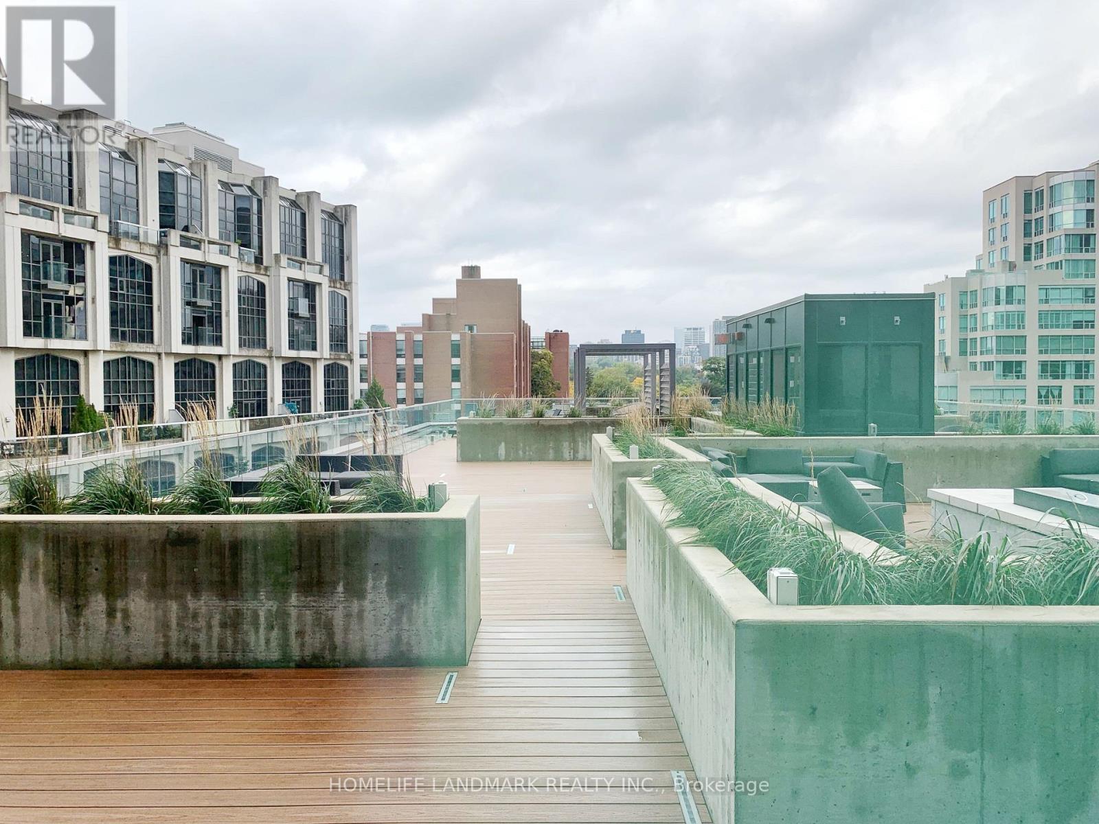 #1305 - 32 Davenport Road, Toronto, Ontario  M5R 0B5 - Photo 17 - C12433586