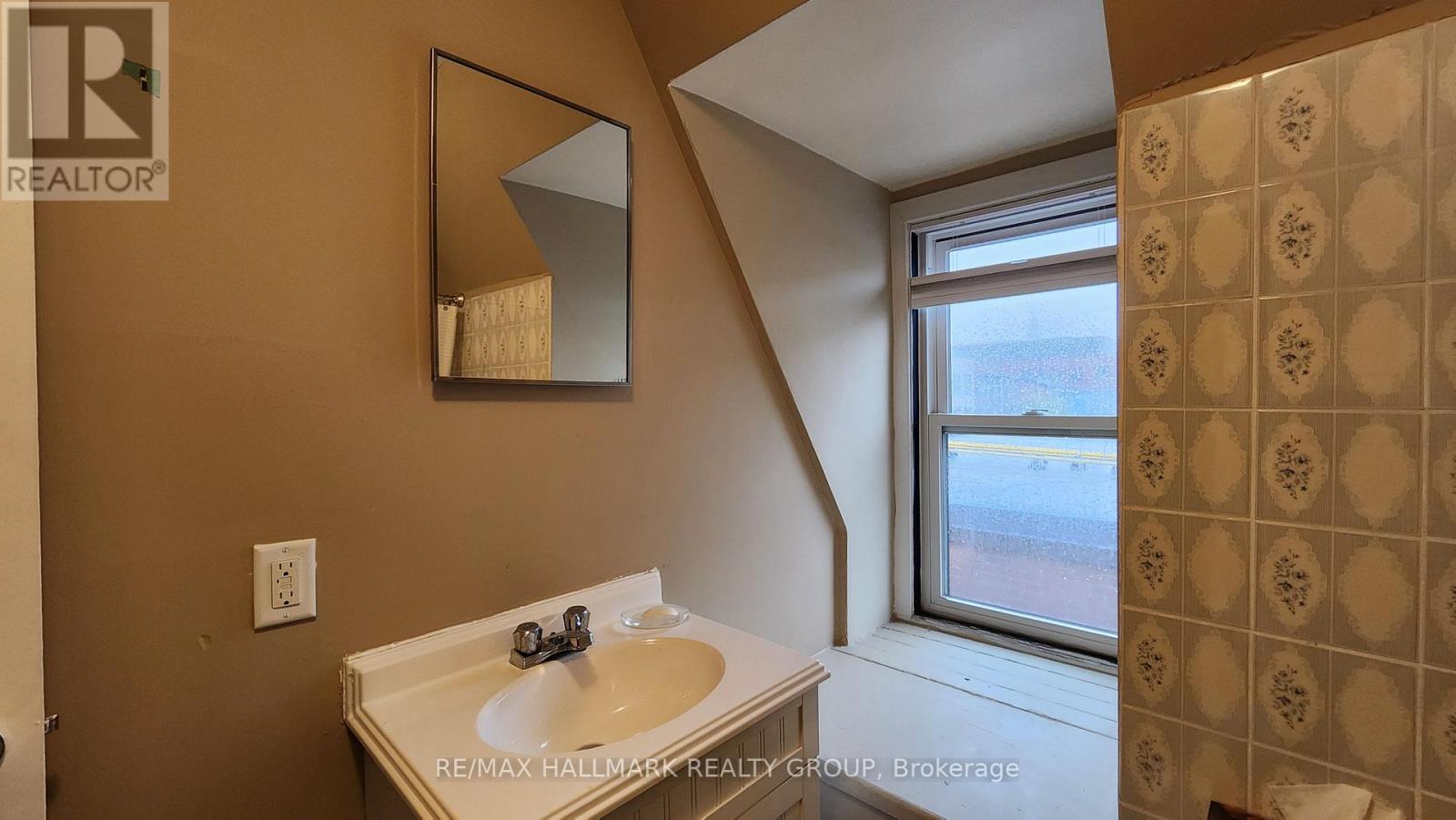 113 Murray Street, Ottawa, Ontario K1N 5M5 - Photo 37 - X12476285