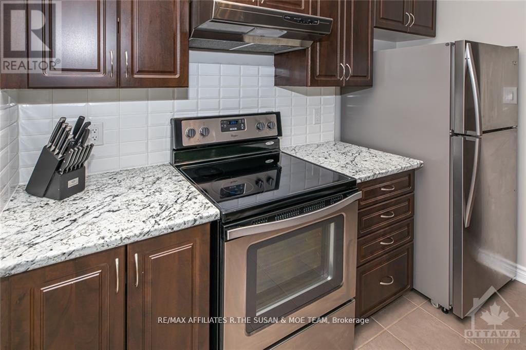327 Citrine Street, Ottawa, Ontario K4A 0T7 - Photo 8 - X12525438