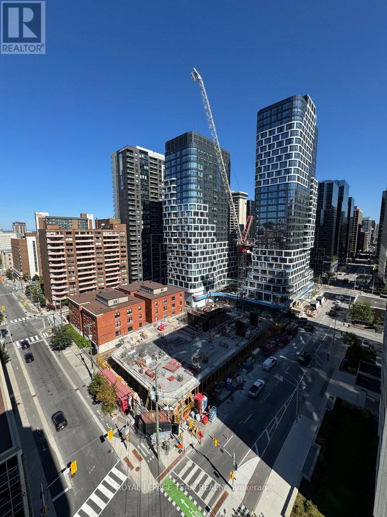 1502 - 200 Bay Street, Ottawa, Ontario K1R 7W8 - Photo 17 - X12525486