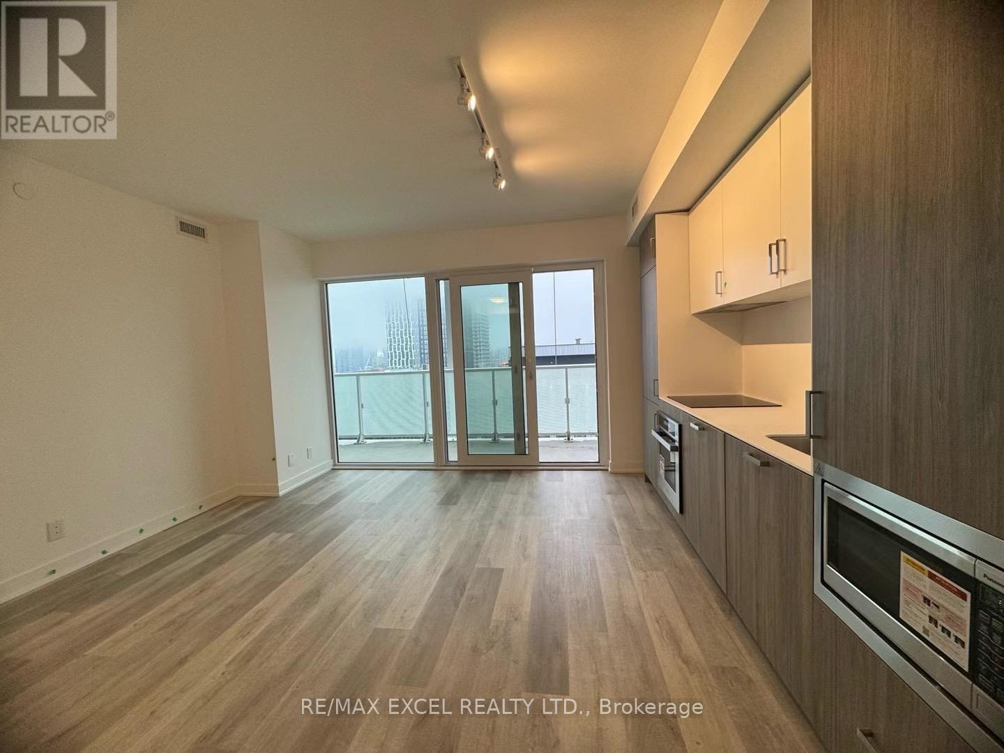 3301 - 88 Queen Street E, Toronto, Ontario  M5C 0B6 - Photo 3 - C12523332