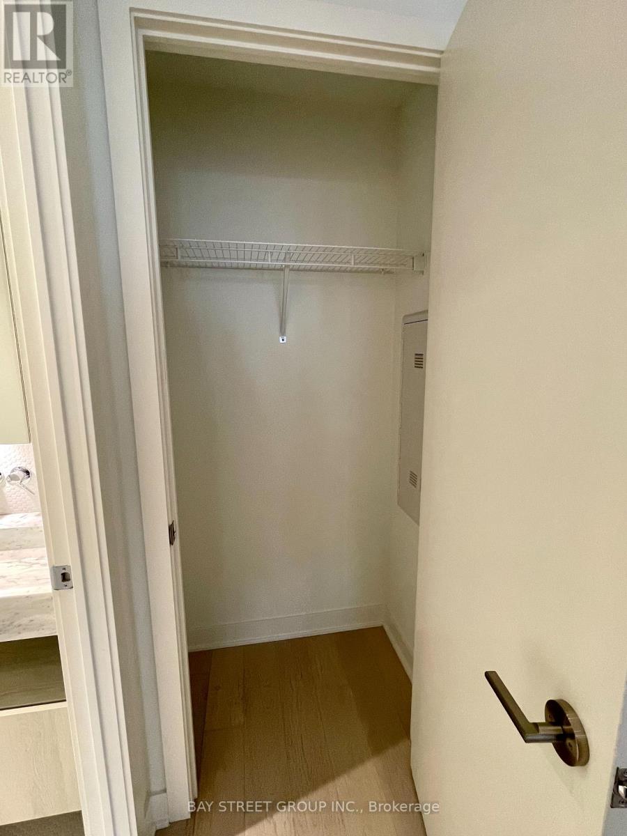 1814 - 11 Yorkville Avenue, Toronto, Ontario  M4W 0B7 - Photo 13 - C12525414