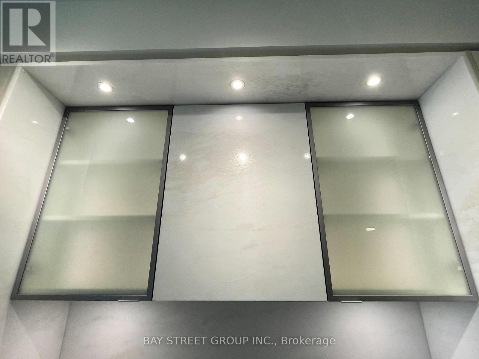 1814 - 11 Yorkville Avenue, Toronto, Ontario  M4W 0B7 - Photo 6 - C12525414