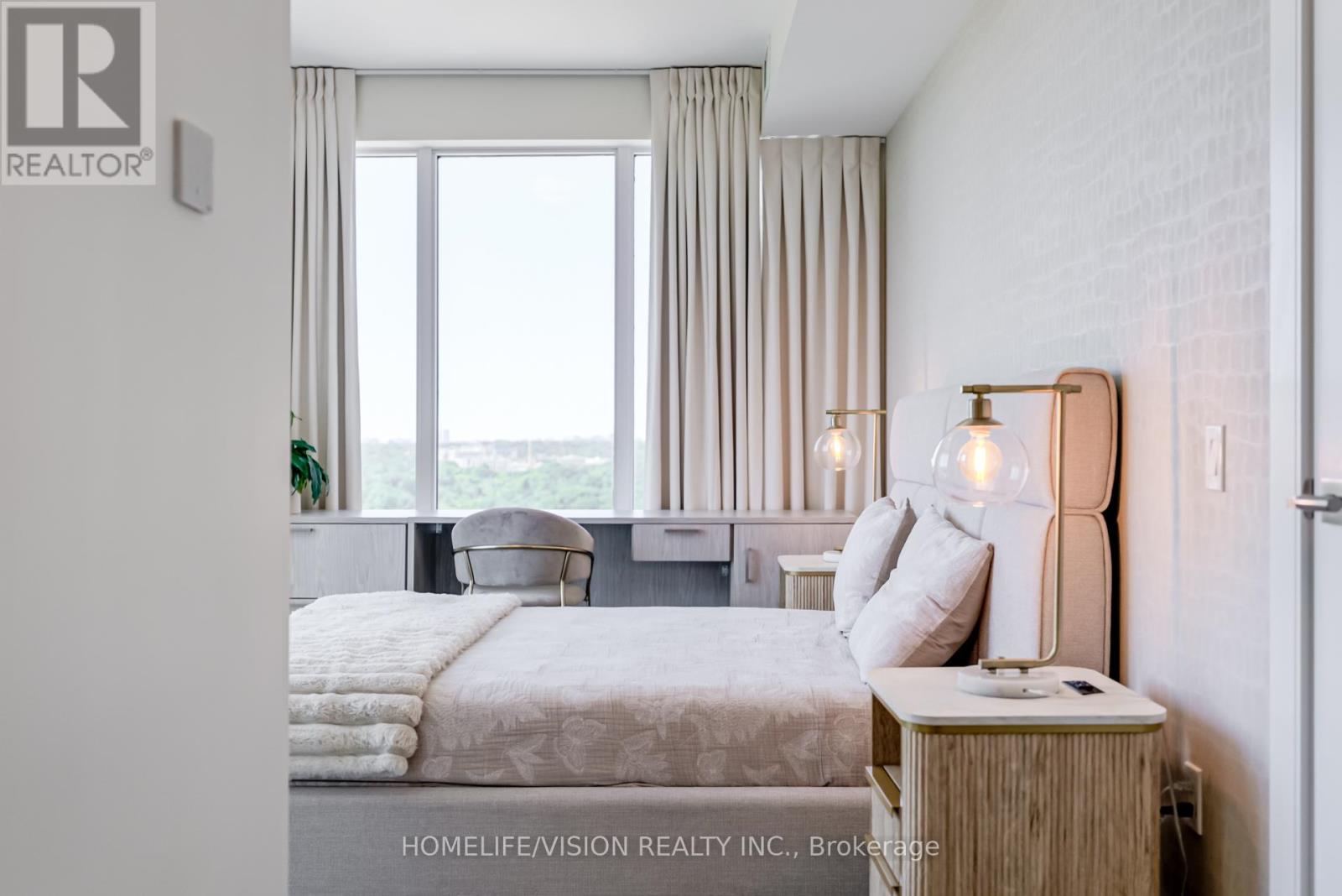 1810 - 30 Inn On The Park Drive, Toronto, Ontario  M3C 0P7 - Photo 21 - C12525350