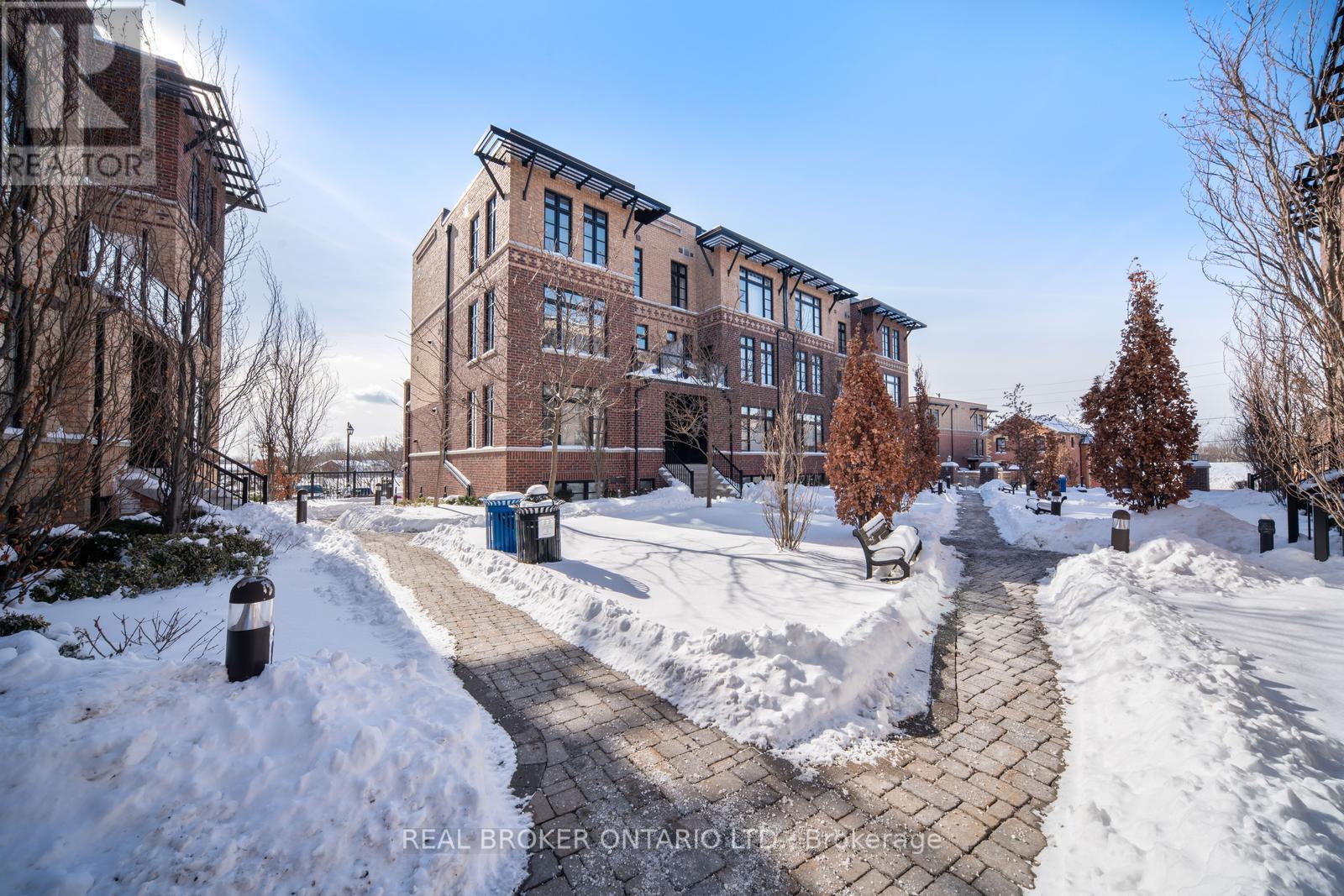 48 - 8167 Kipling Avenue, Vaughan, Ontario  L4L 0G4 - Photo 2 - N12525320