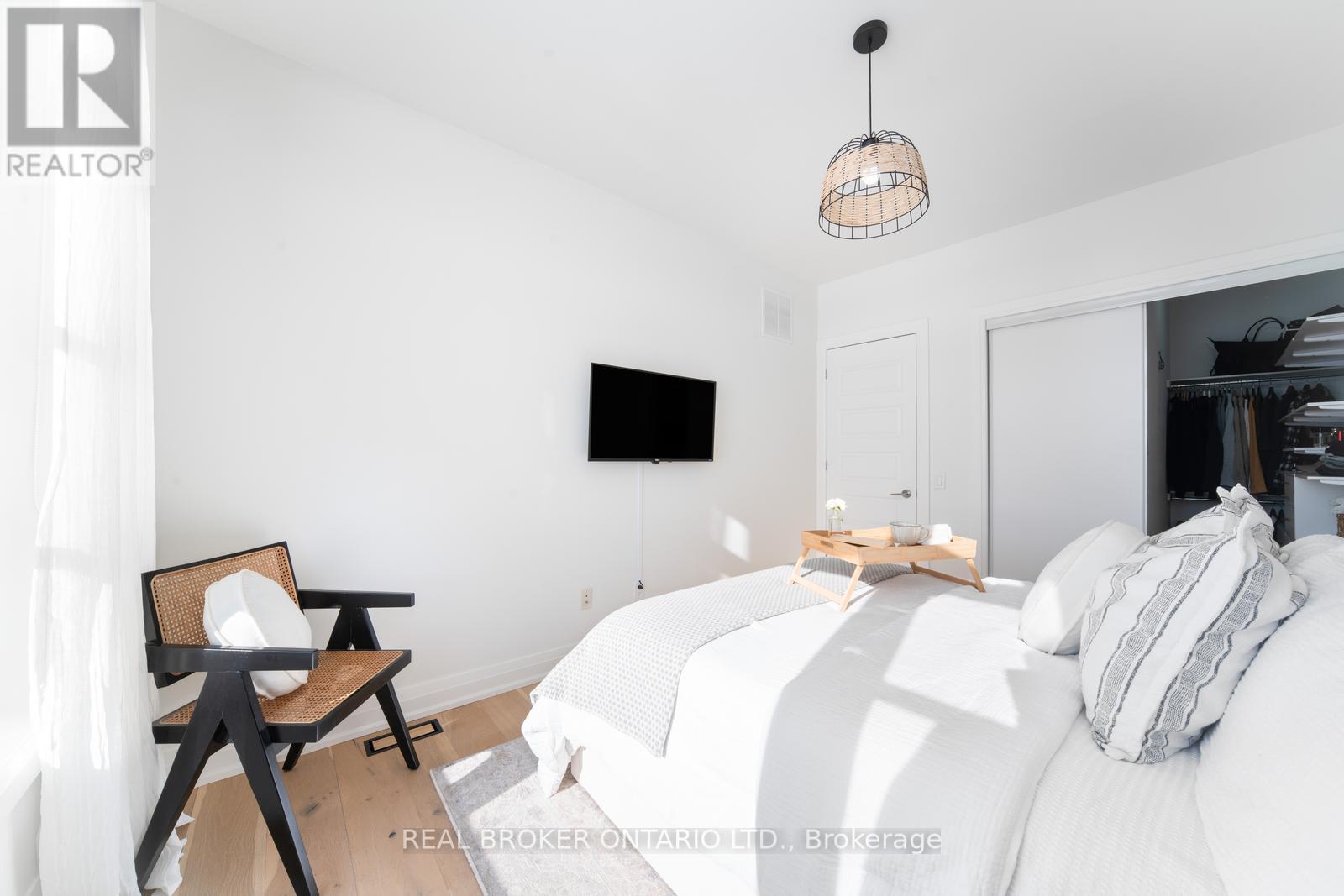 48 - 8167 Kipling Avenue, Vaughan, Ontario  L4L 0G4 - Photo 25 - N12525320