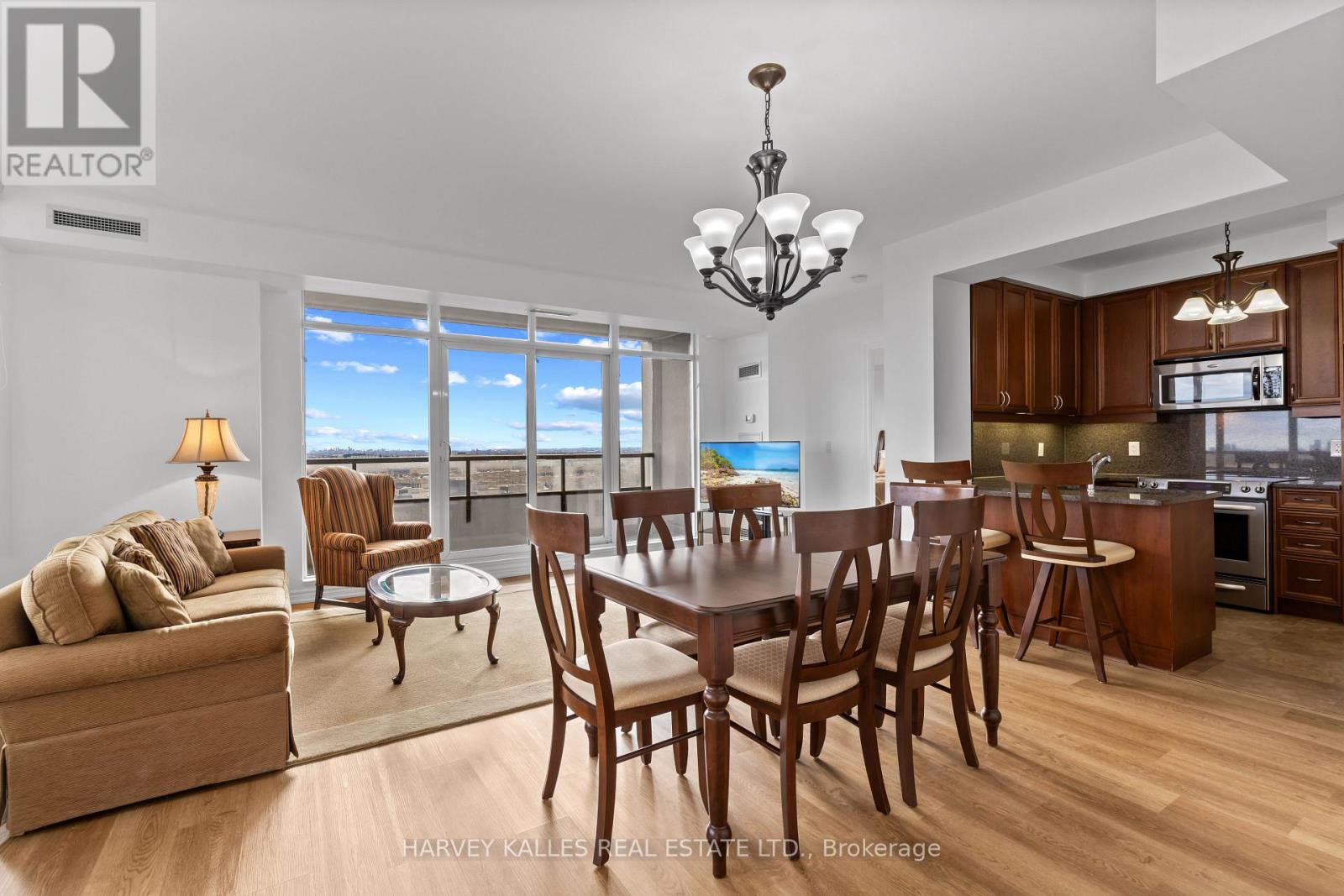 1206 - 9235 Jane Street, Vaughan, Ontario  L6A 0J8 - Photo 10 - N12525340