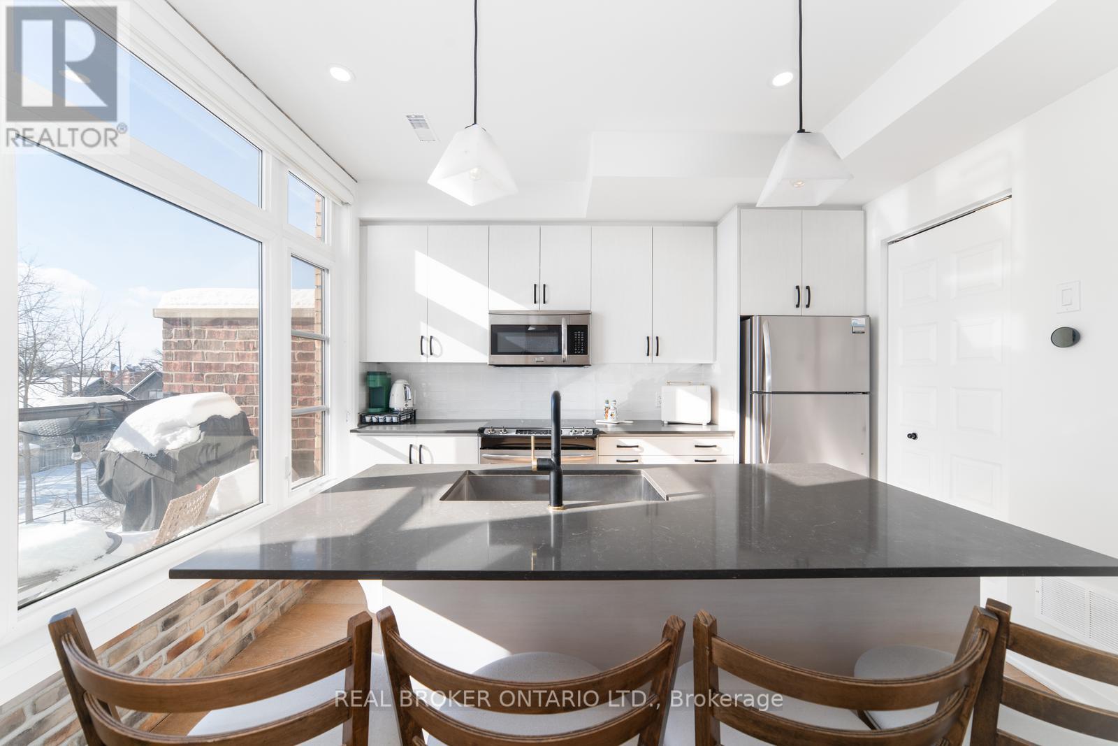 48 - 8167 Kipling Avenue, Vaughan, Ontario  L4L 0G4 - Photo 16 - N12525320